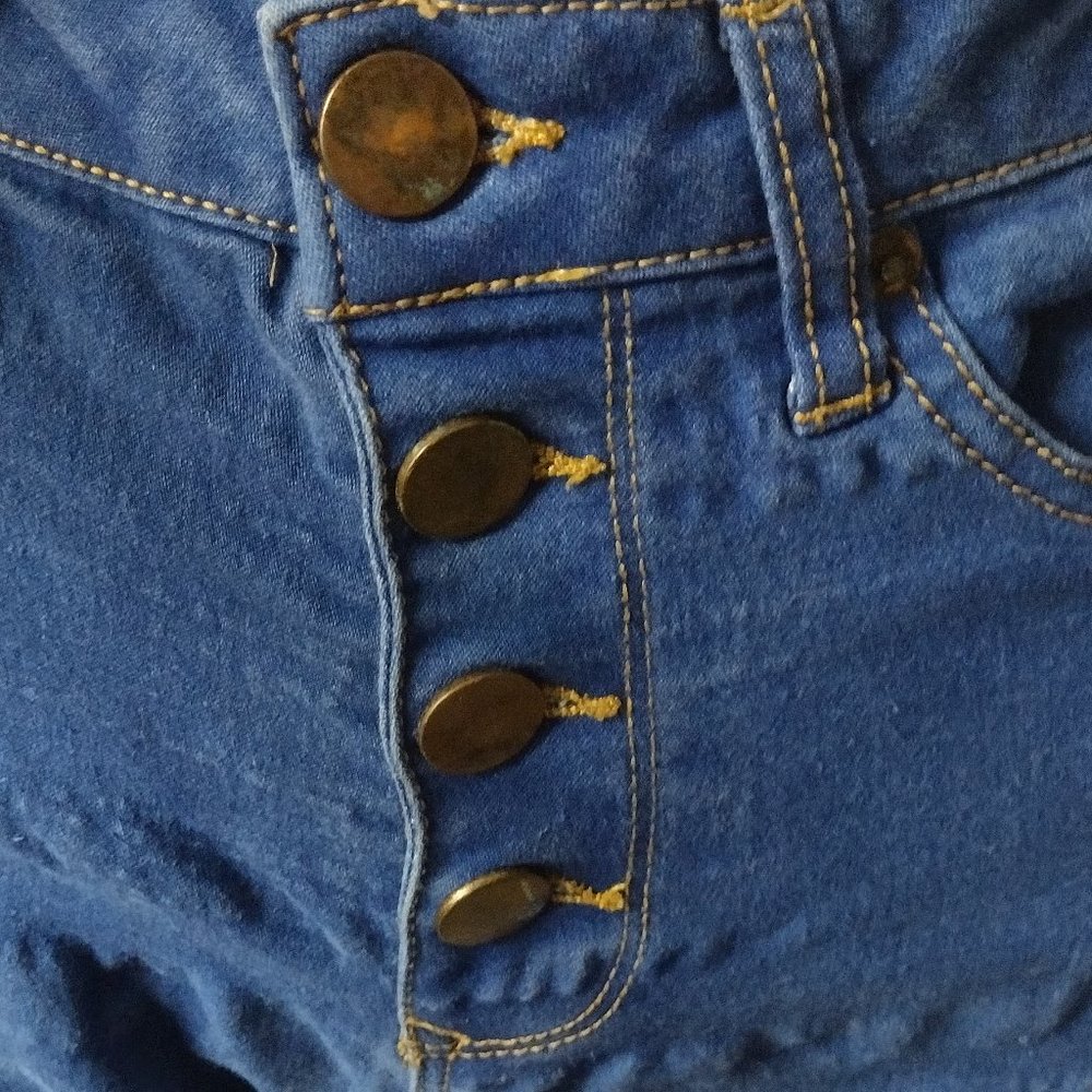 Jeans - Picture 3 of 10